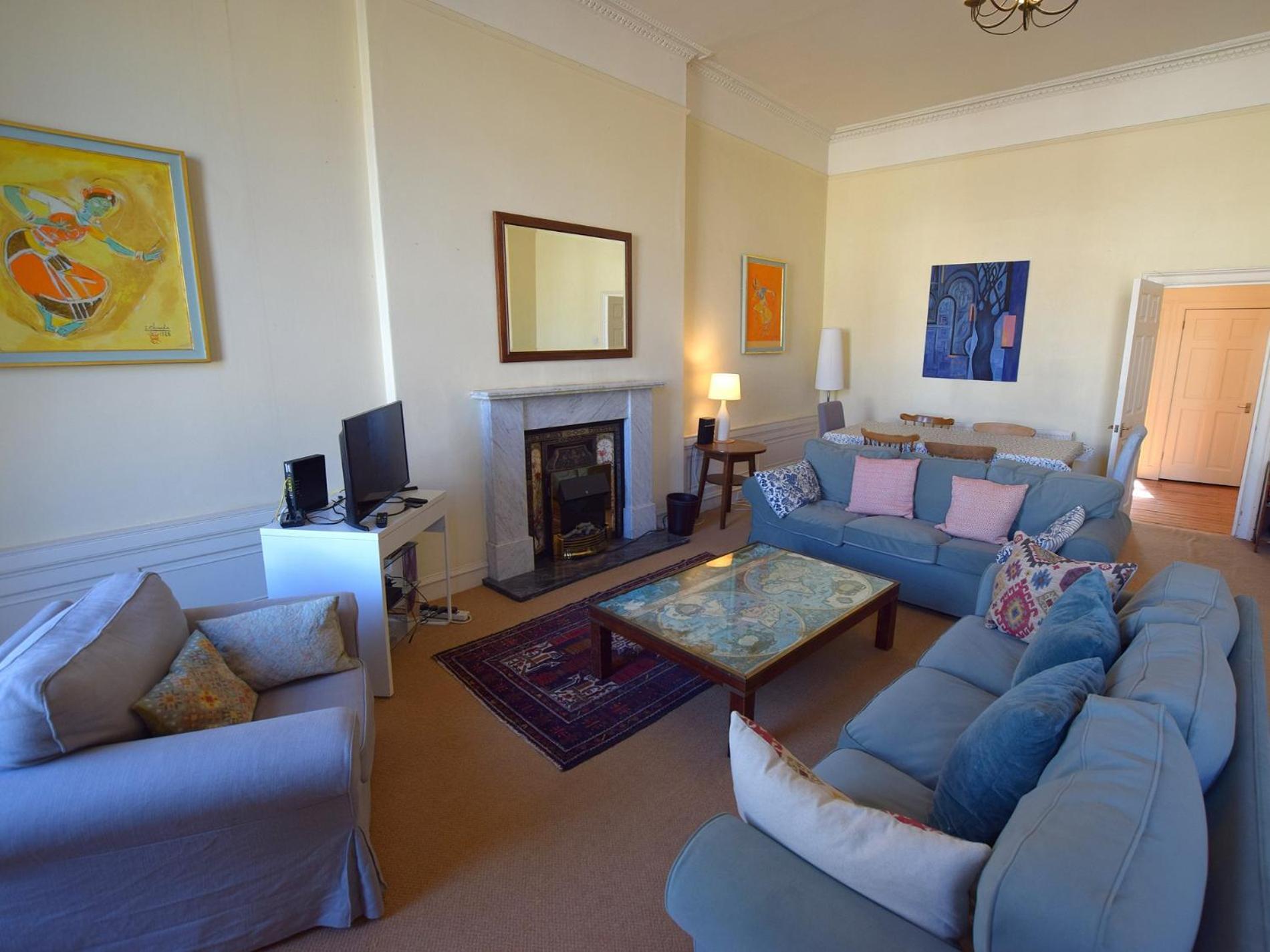 3 Bed In 79008 Apartment